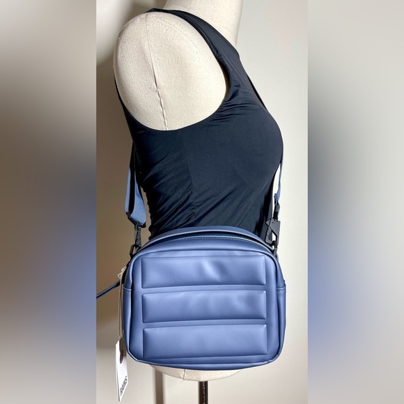 RAINSShield Box BagCrossbody / HandBayNWT